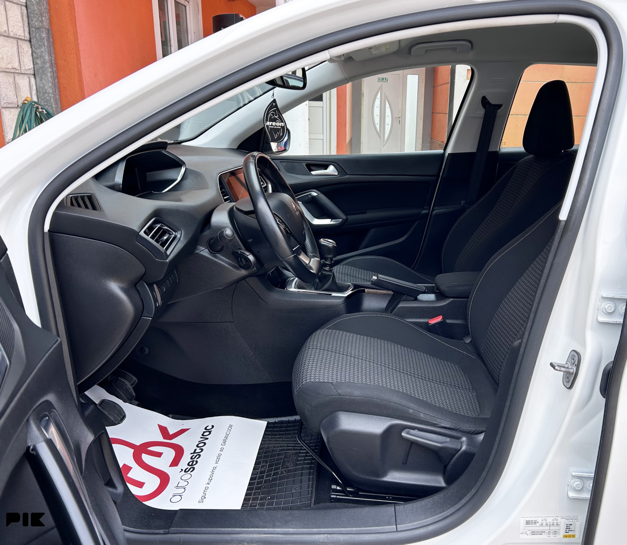 PEUGEOT 308 1.5 HDI 2021