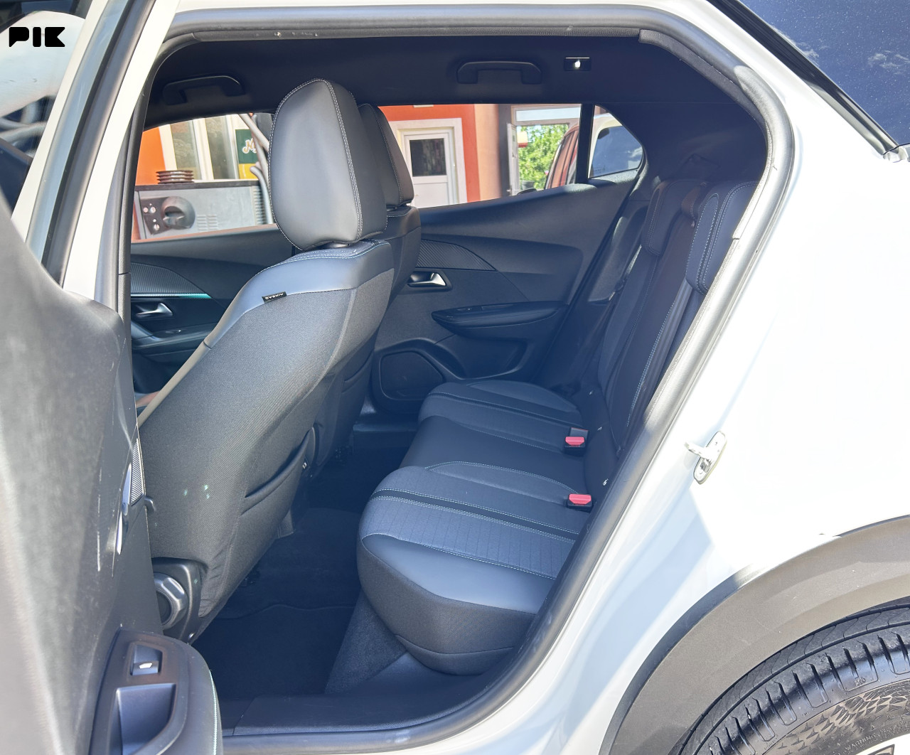PEUGEOT 2008 1.5 HDI ALLURE AUTOMATIK 2023 lanac 8mm