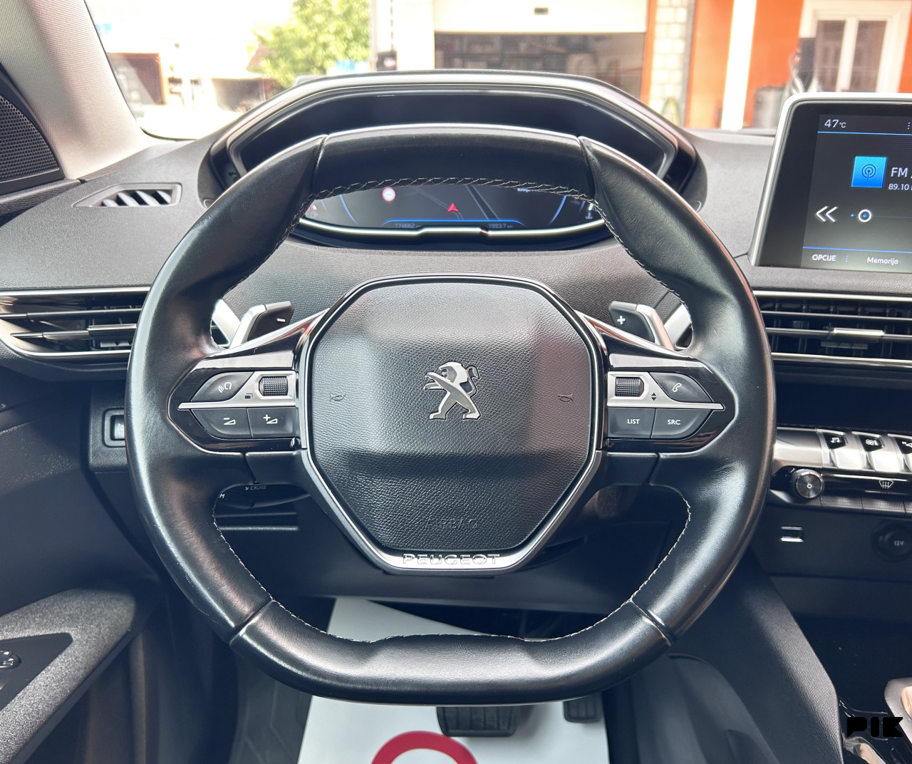PEUGEOT 3008 1.5 HDI AUTOMATIK