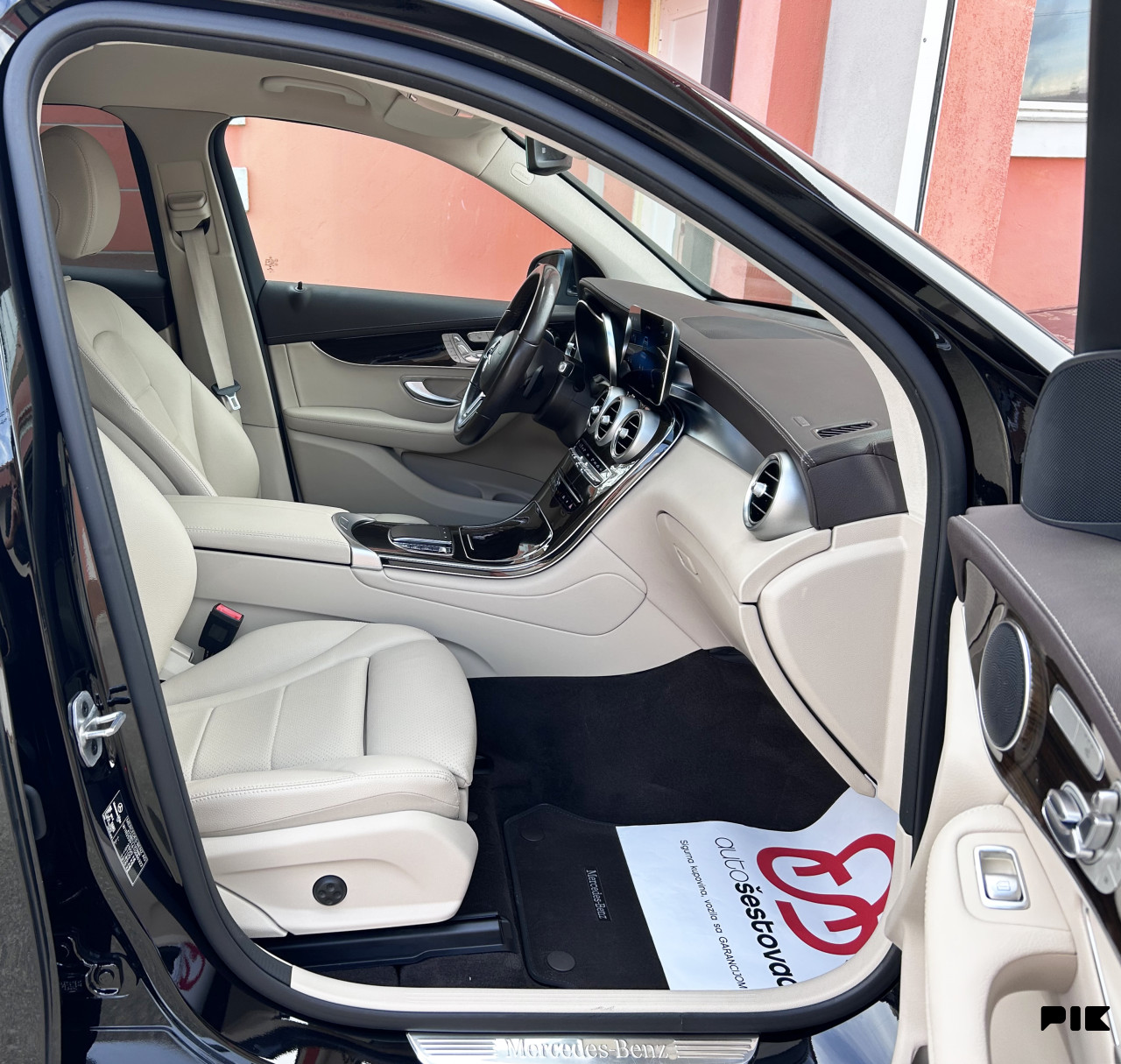 MERCEDES BENZ GLC 200d 4MATIC AUTOMATIK FACELIFT 2022