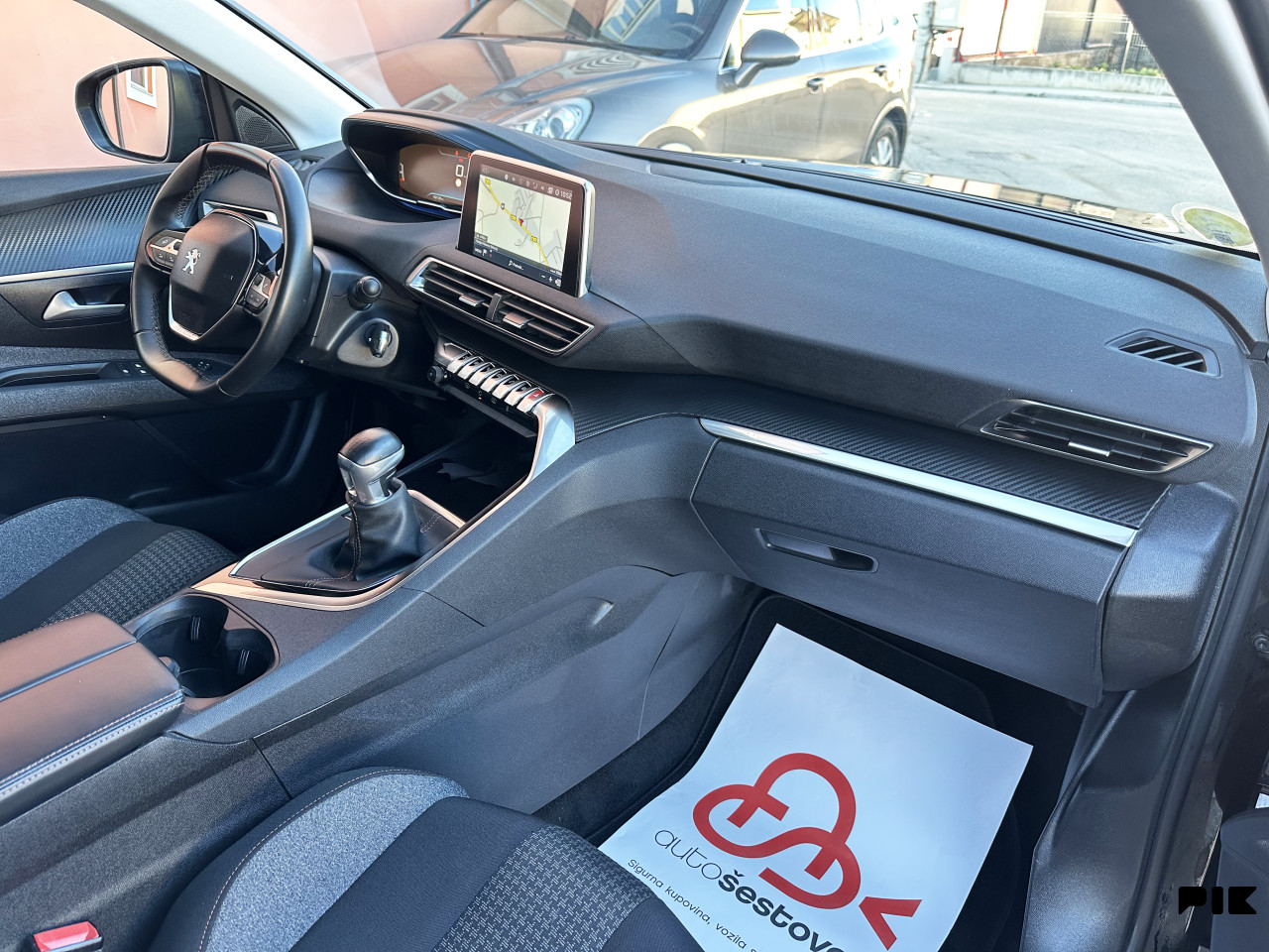 PEUGEOT 3008 1.5 HDI 2018