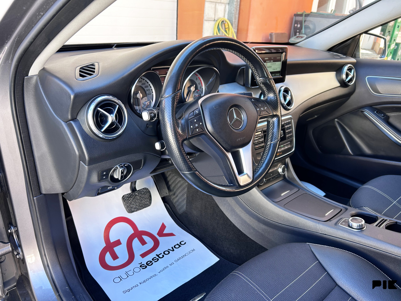 MERCEDES BENZ GLA 200 CDI AUTOMATIK REG. DO 09.2027