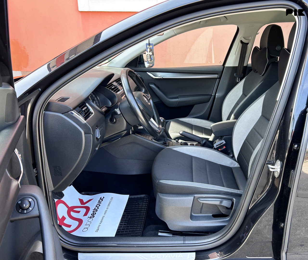 ŠKODA OCTAVIA 1.6 TDI REG. DO 05.2027