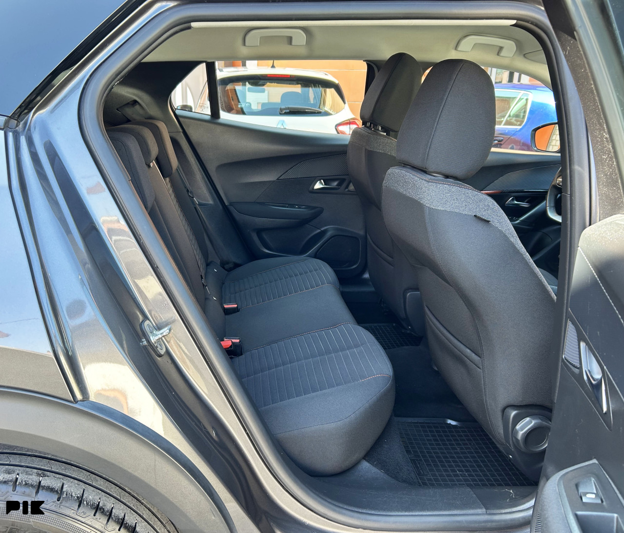 PEUGEOT 2008 1.5 HDI AUTOMATIK 2021
