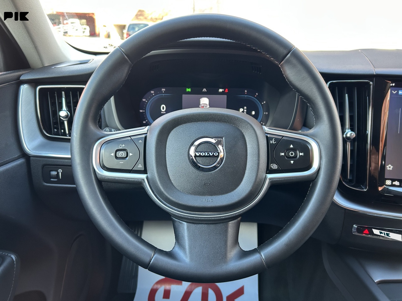 VOLVO XC60 2.0 B4 MOMENTUM PRO AUTOMATIK 2022