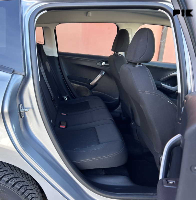 PEUGEOT 2008 1.2 e-THP STYLE