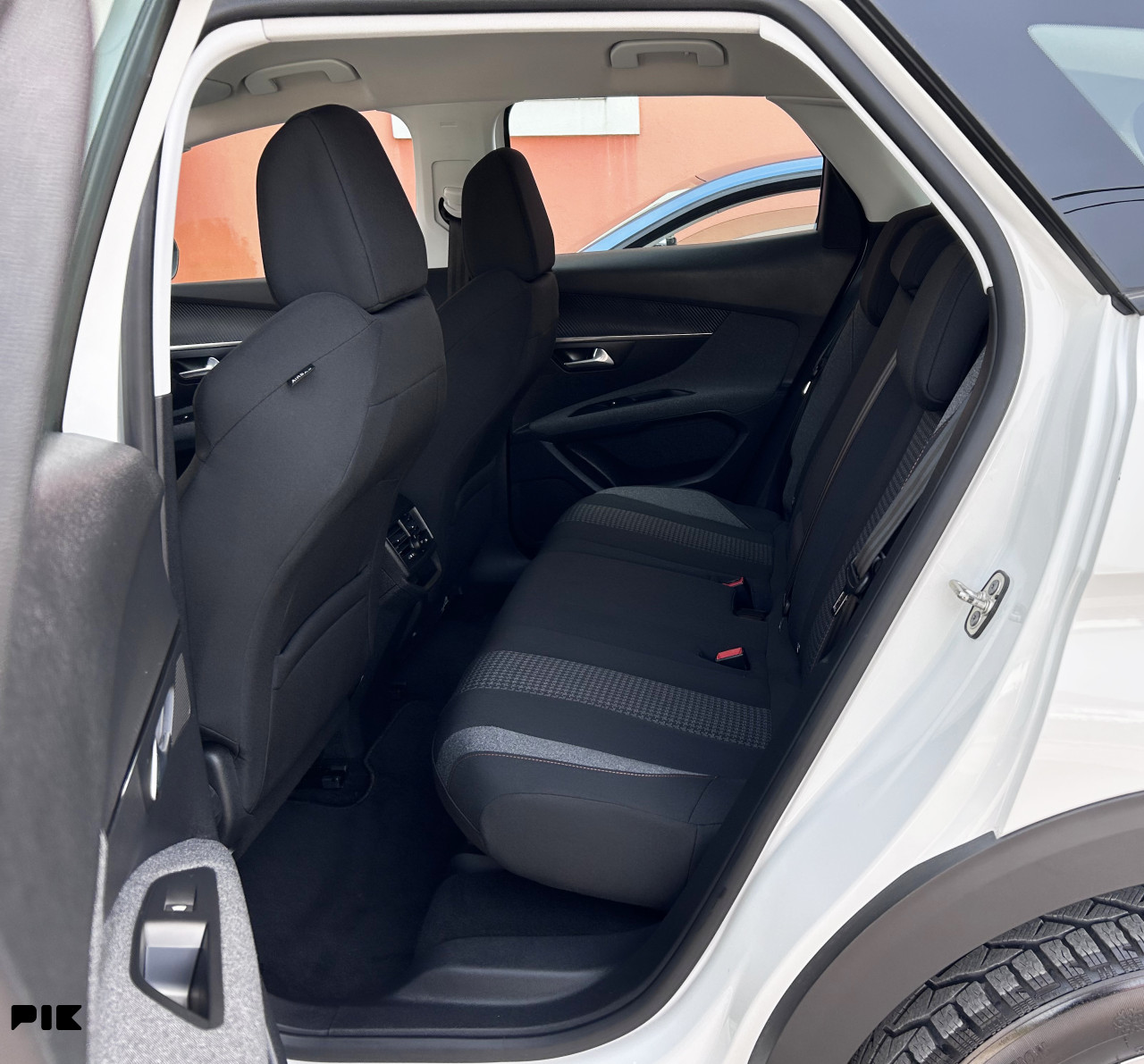 PEUGEOT 3008 1.5 HDI AUTOMATIK