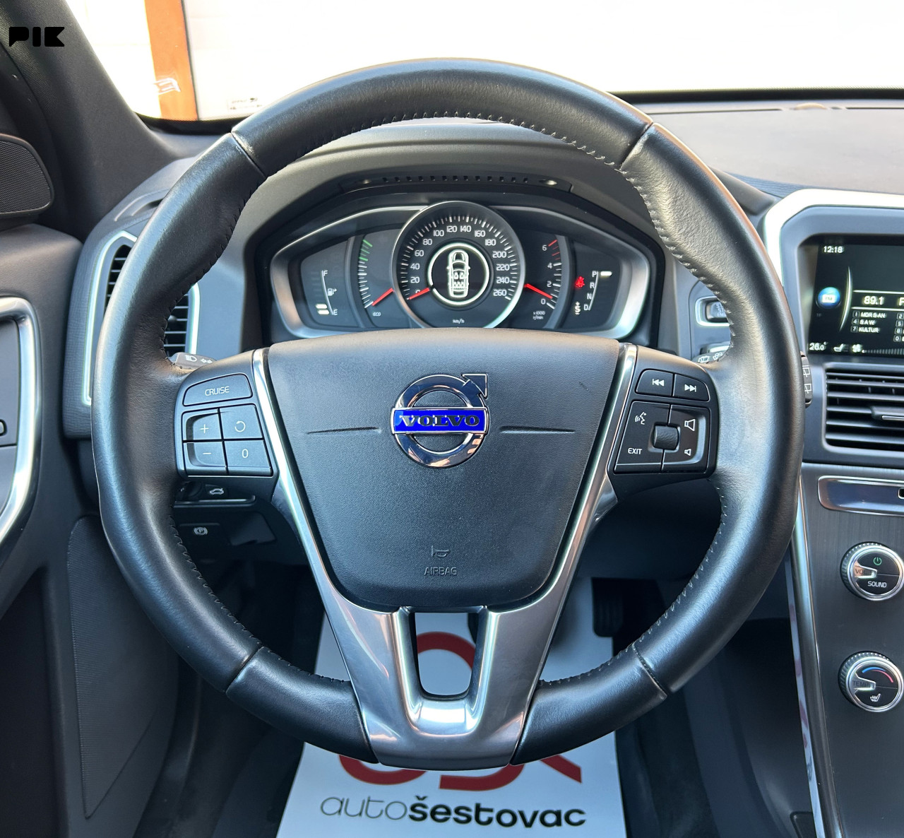 VOLVO XC60 2.4 D4 AWD REG.DO 10.2026
