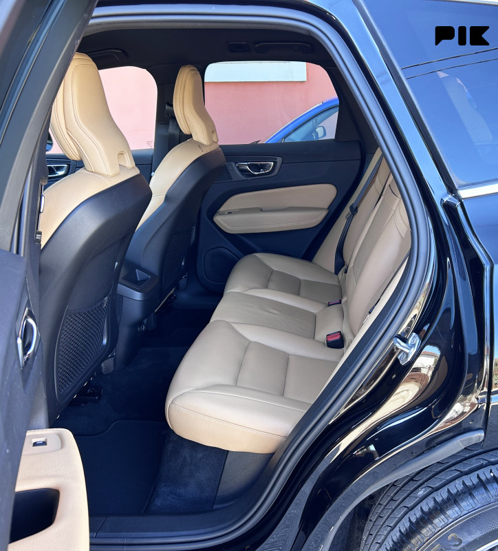 VOLVO XC60 D3 MOMENTUM