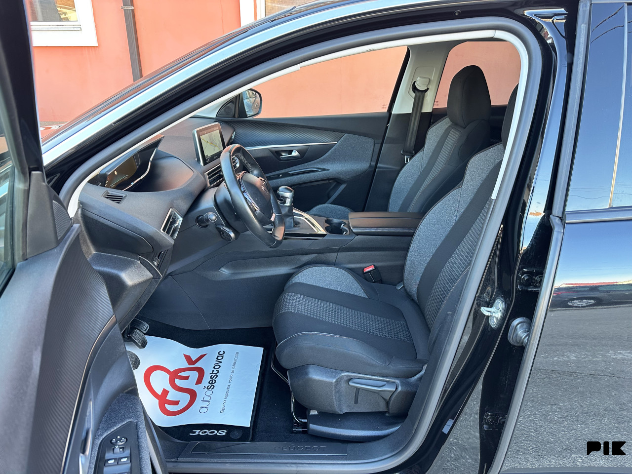 PEUGEOT 3008 1.5 HDI 2018