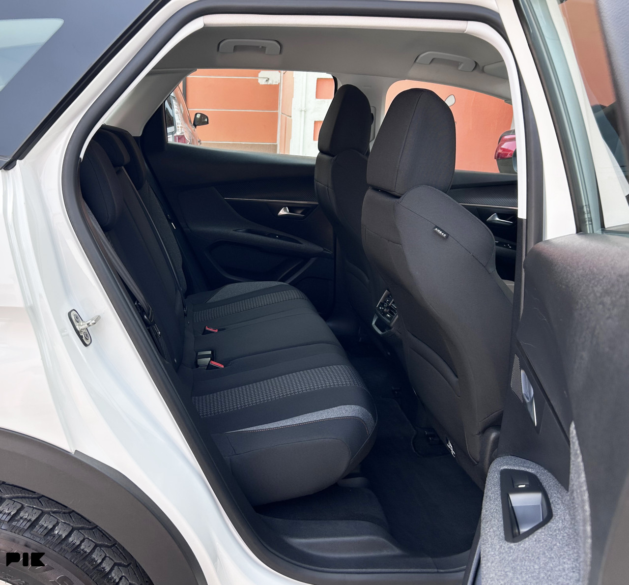PEUGEOT 3008 1.5 HDI AUTOMATIK