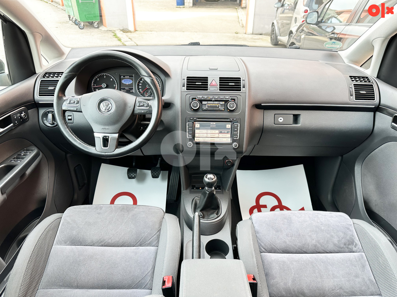 VOLKSWAGEN TOURAN 1.6 TDI HIGHLINE PANORAMA