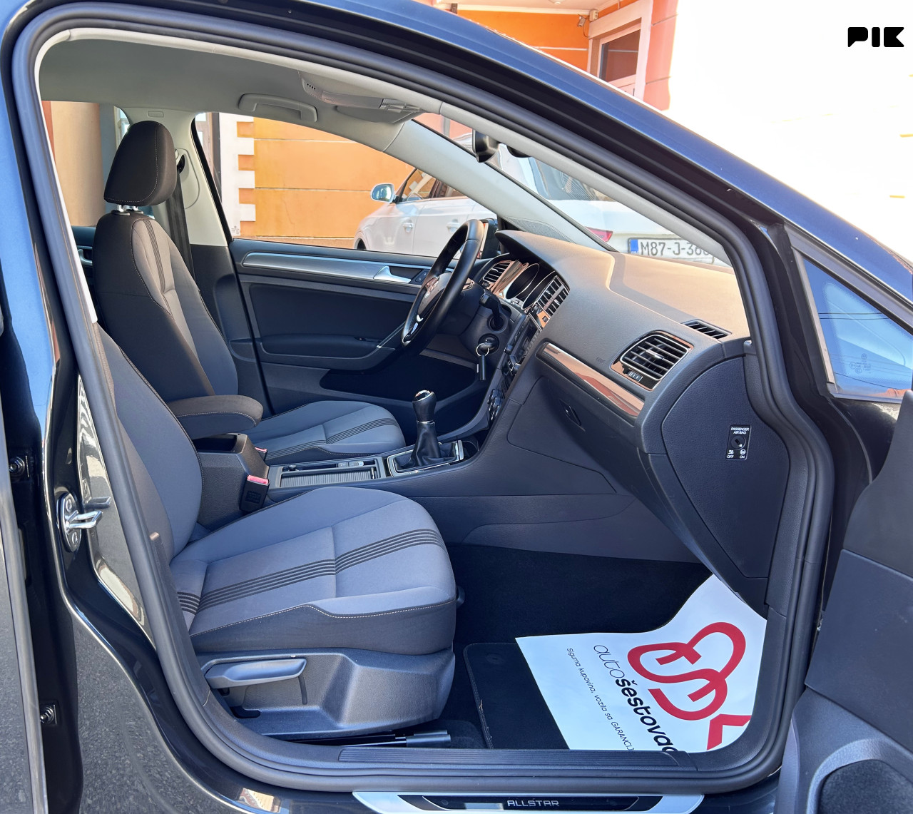 VOLKSWAGEN GOLF 7 1.6 TDI ALLSTAR