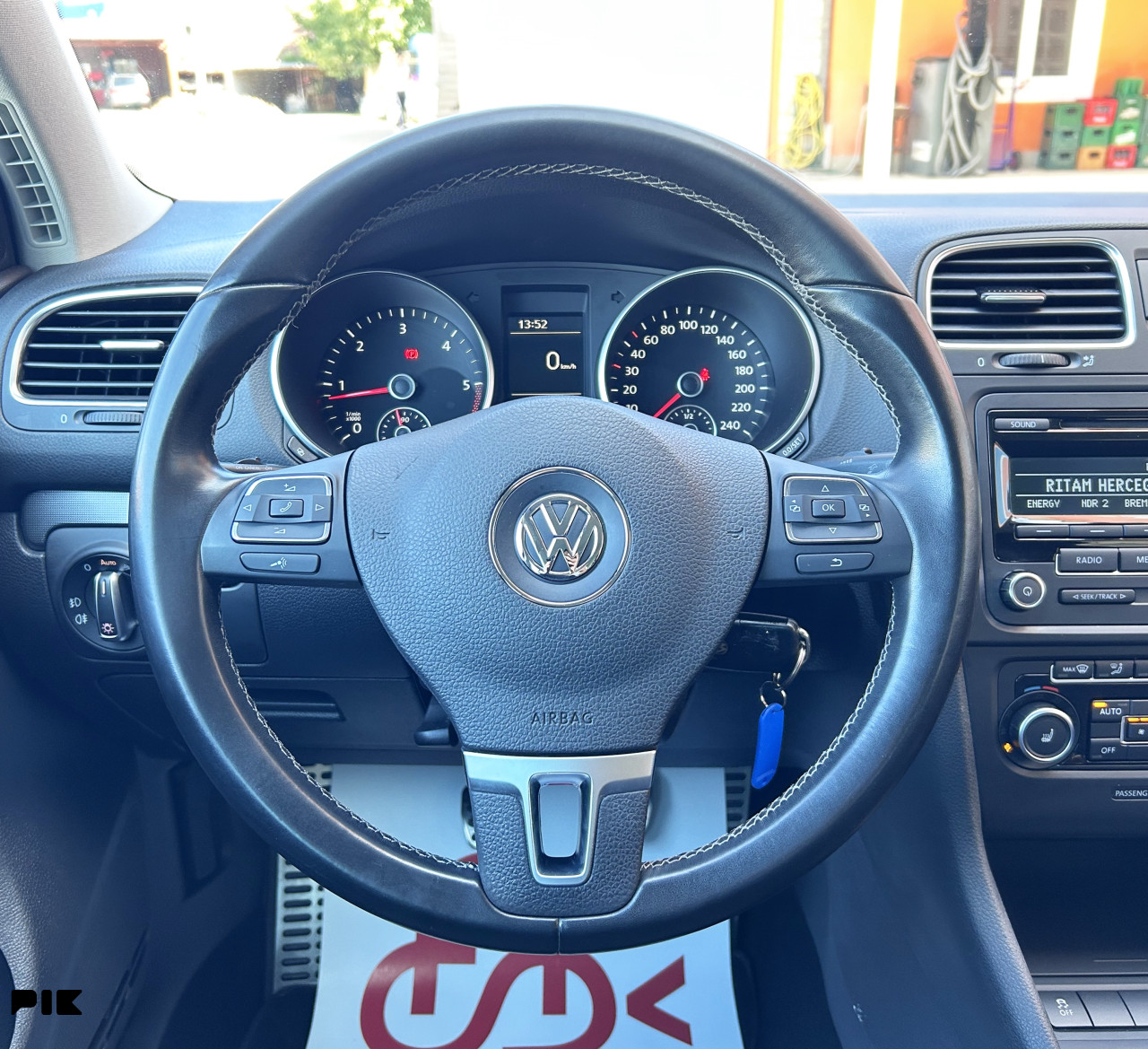 VOLKSWAGEN GOLF 1.6 TDI STYLE