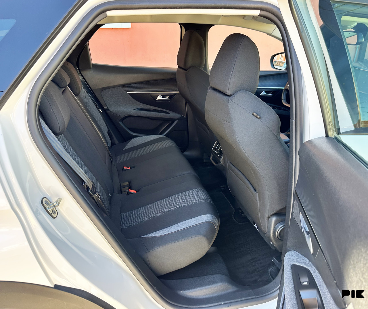 PEUGEOT 3008 1.5 HDI 2021