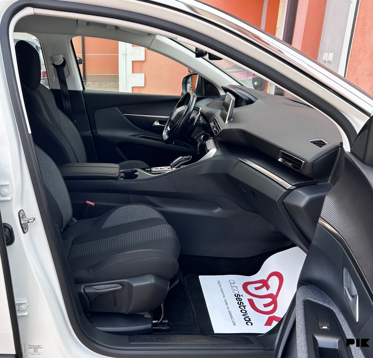 PEUGEOT 3008 1.5 HDI AUTOMATIK