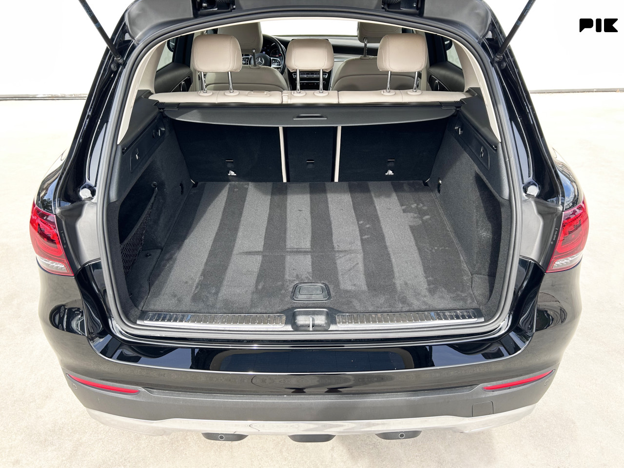 MERCEDES BENZ GLC 200d 4MATIC AUTOMATIK FACELIFT 2022
