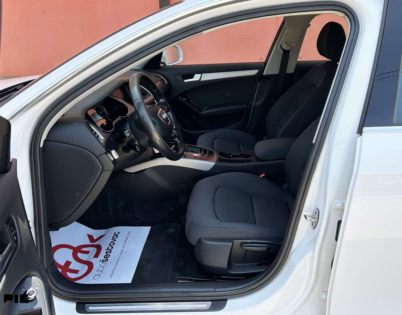 AUDI A4 2.0 TDI FACELIFT 8.5 LED AUTOMATIK