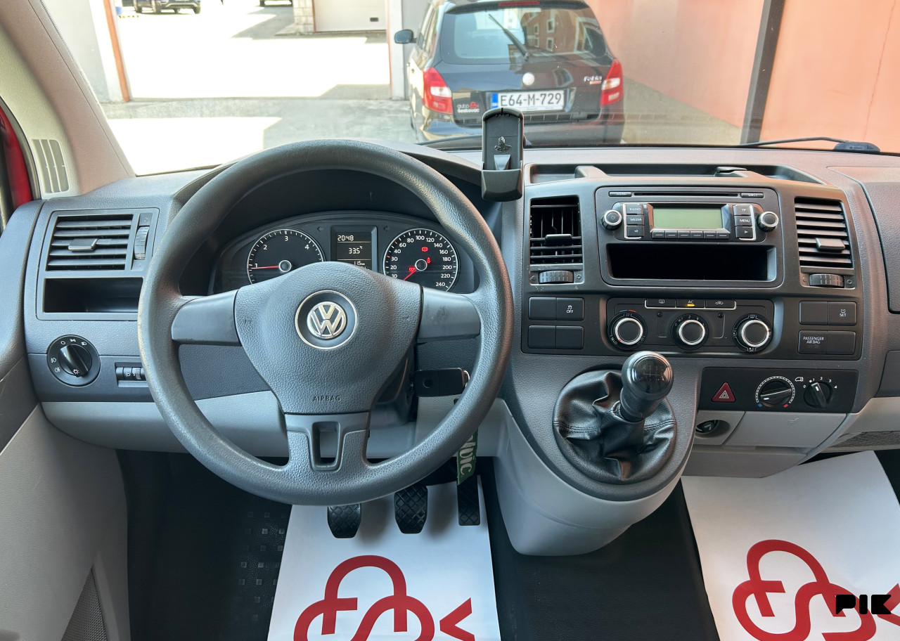 VOLKSWAGEN TRANSPORTER T5 2.0 TDI