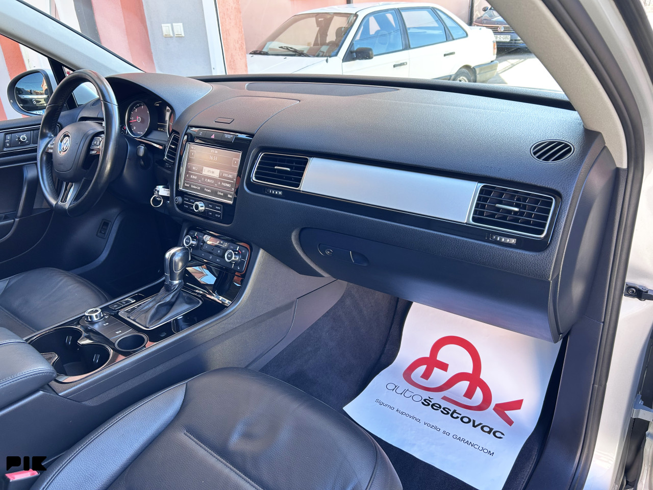 VOLKSWAGEN TOUAREG 3.0 TDI DSG AUTOMATIK