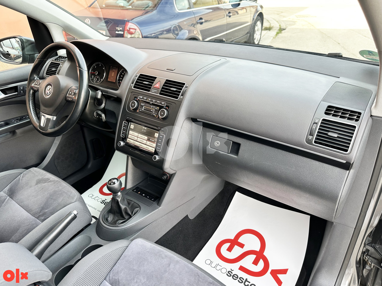 VOLKSWAGEN TOURAN 1.6 TDI HIGHLINE PANORAMA