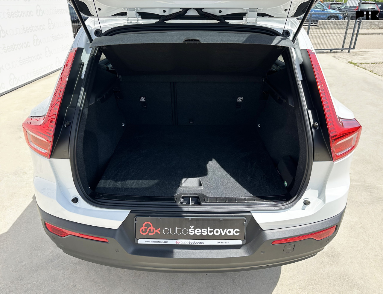 VOLVO XC40 D3 GEARTRONIC AUTOMATIK LED 2020