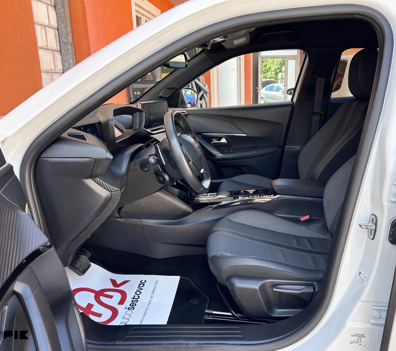 PEUGEOT 2008 1.5 HDI ALLURE AUTOMATIK 2023 lanac 8mm