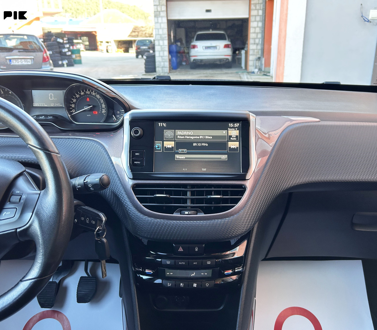 PEUGEOT 2008 1.2 e-THP STYLE