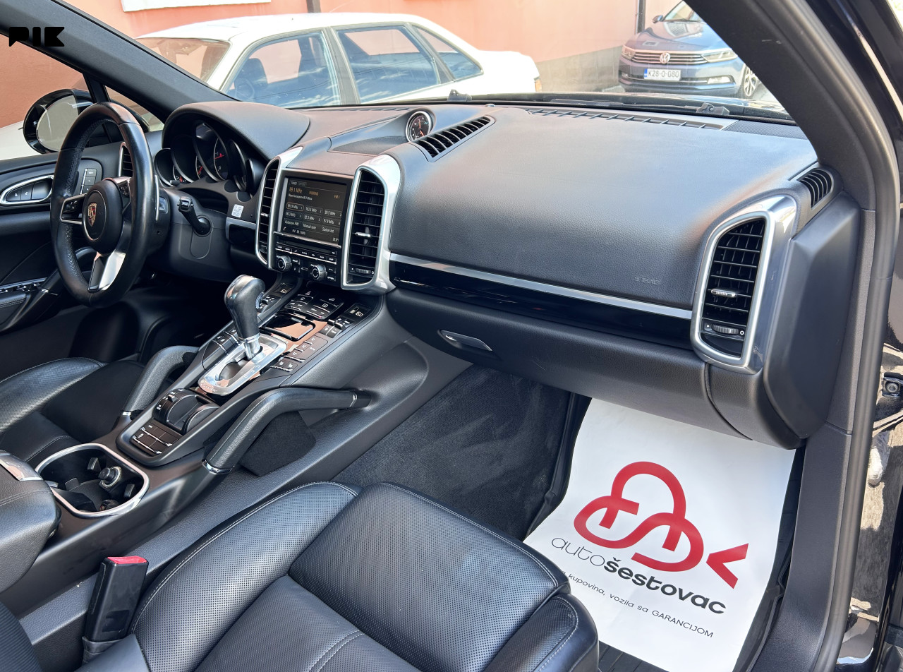 PORSCHE CAYENNE 3.0 TDI AUTOMATIK