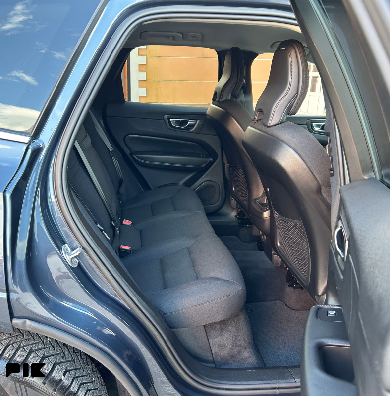 VOLVO XC60 2.0 B4 MOMENTUM PRO AUTOMATIK 2022