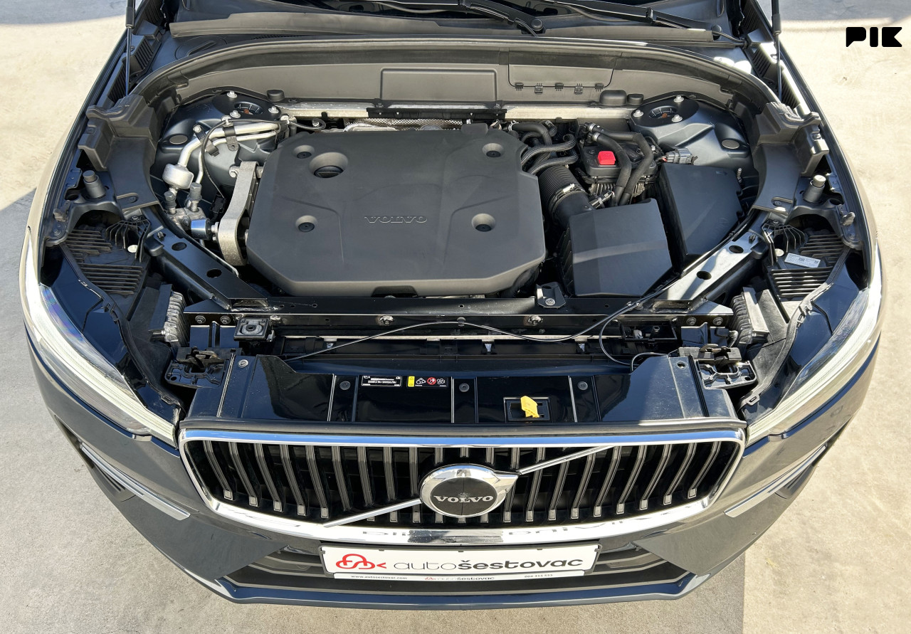VOLVO XC60 2.0 B4 MOMENTUM PRO AUTOMATIK 2022