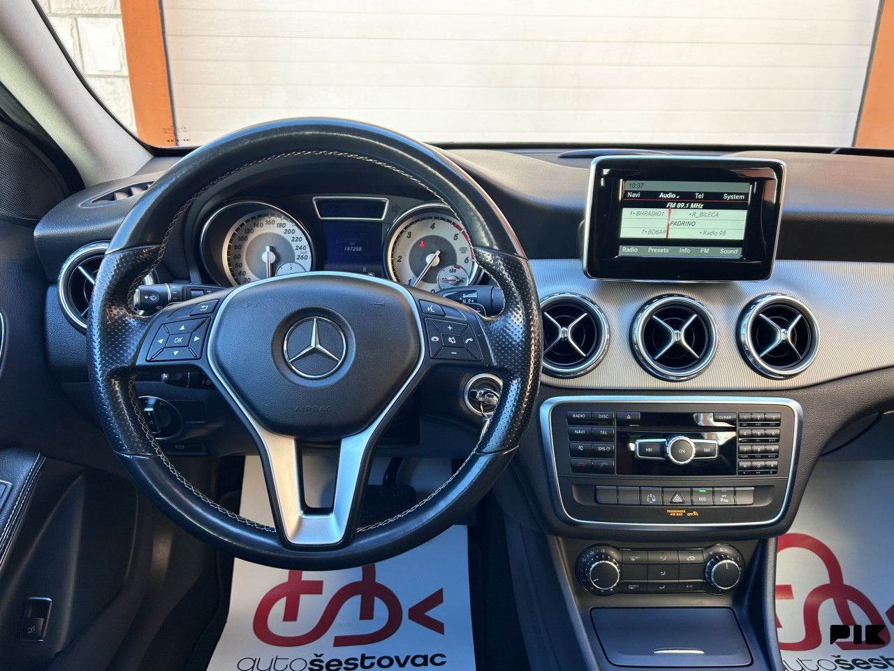MERCEDES BENZ GLA 200 CDI AUTOMATIK REG. DO 09.2027