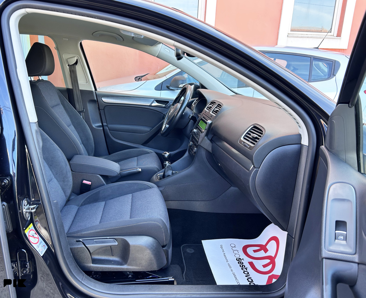 VOLKSWAGEN GOLF 1.6 TDI STYLE