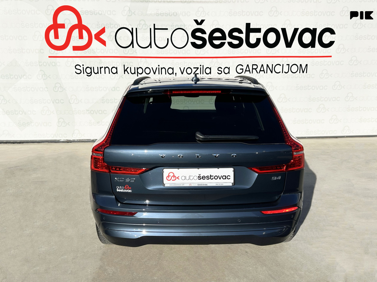 VOLVO XC60 2.0 B4 MOMENTUM PRO AUTOMATIK 2022