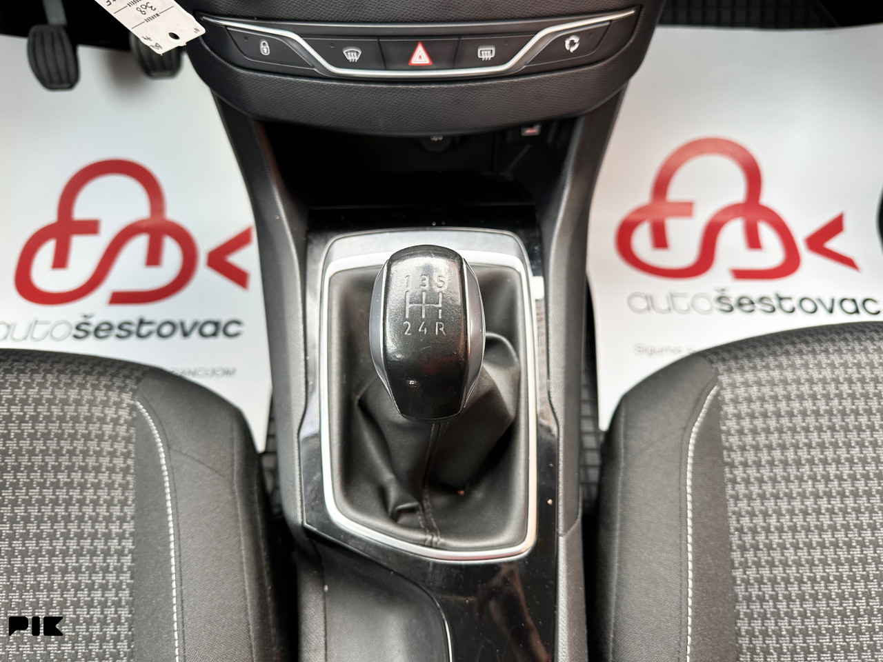 PEUGEOT 308 1.6 HDI