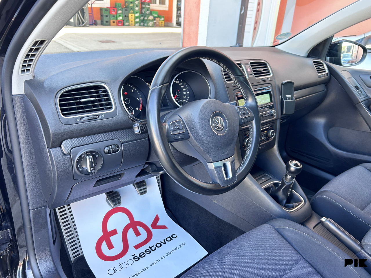 VOLKSWAGEN GOLF 1.6 TDI STYLE