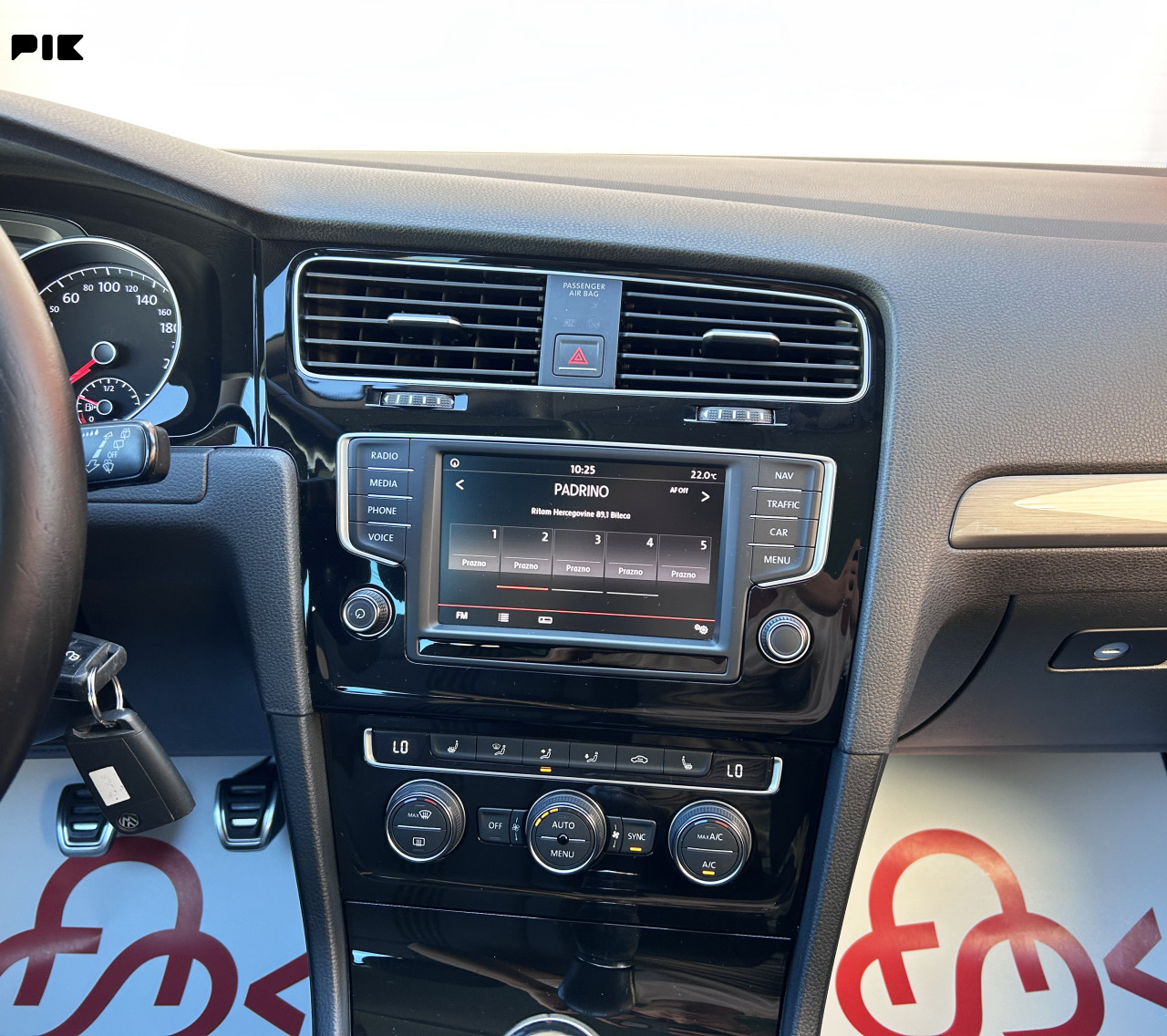 VOLKSWAGEN GOLF 7 1.6 TDI ALLSTAR