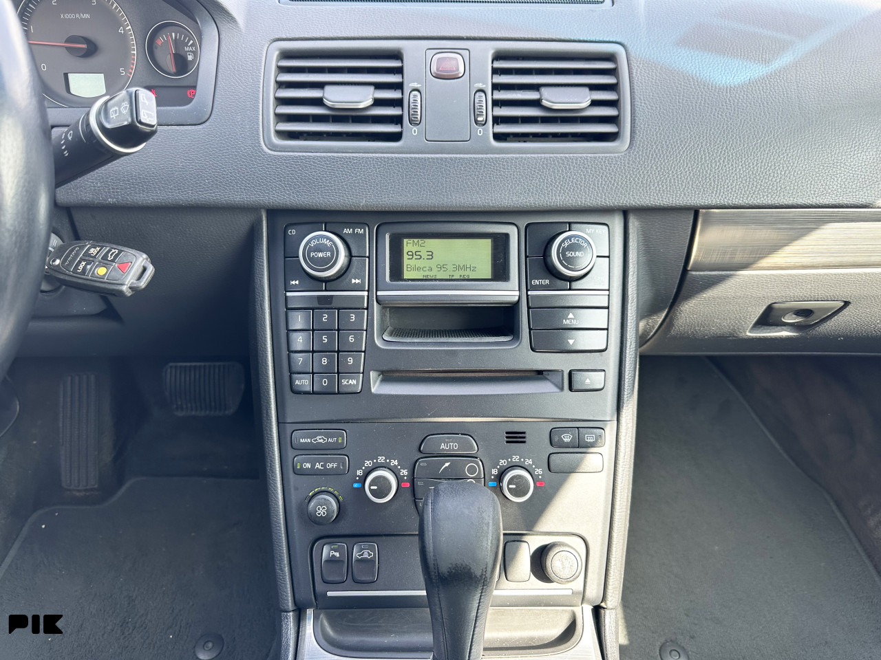 VOLVO XC90 2.4D AUTOMATIK 4X4