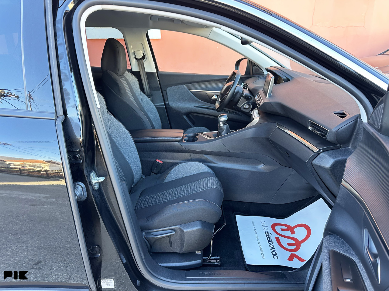 PEUGEOT 3008 1.5 HDI 2018