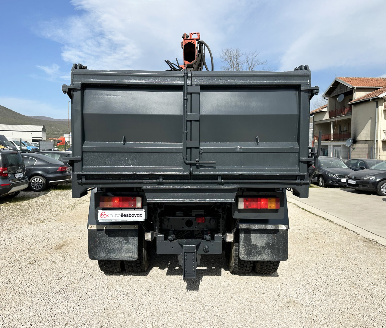 IVECO TRAKKER 330 KIPER SA KRANOM