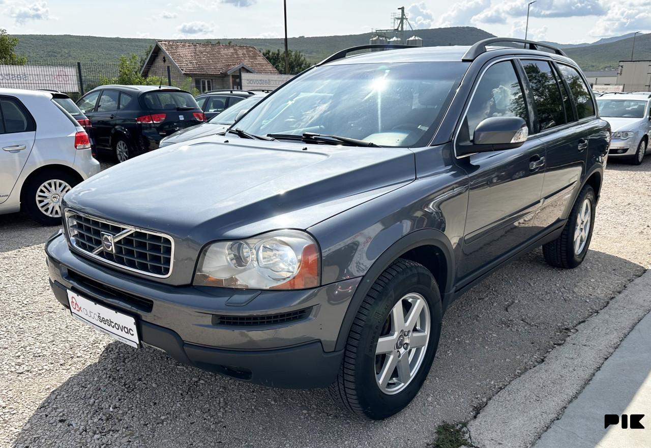 VOLVO XC90 2.4D AUTOMATIK 4X4