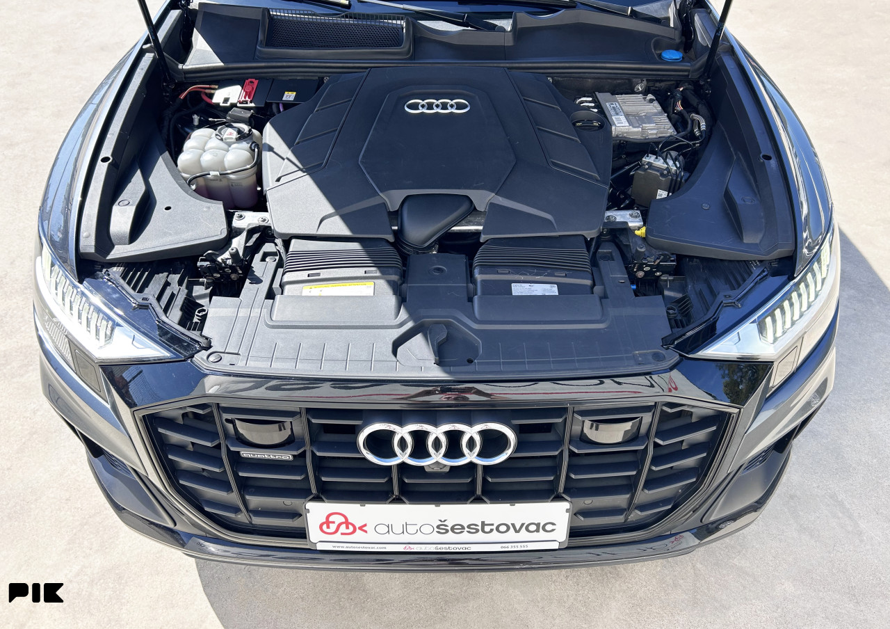 AUDI Q8 3.0 TFSI QUATTRO AUTOMATIK S-LINE REG. DO 06.2027