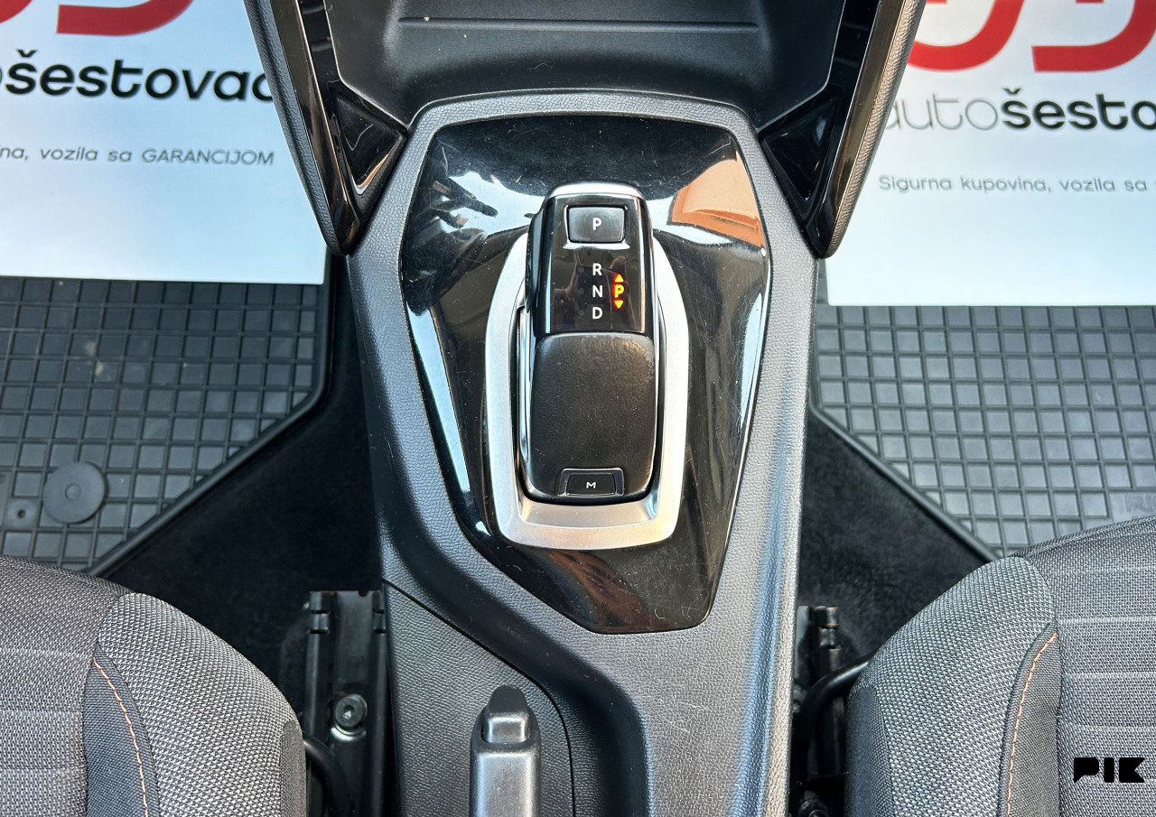PEUGEOT 2008 1.5 HDI AUTOMATIK 2021