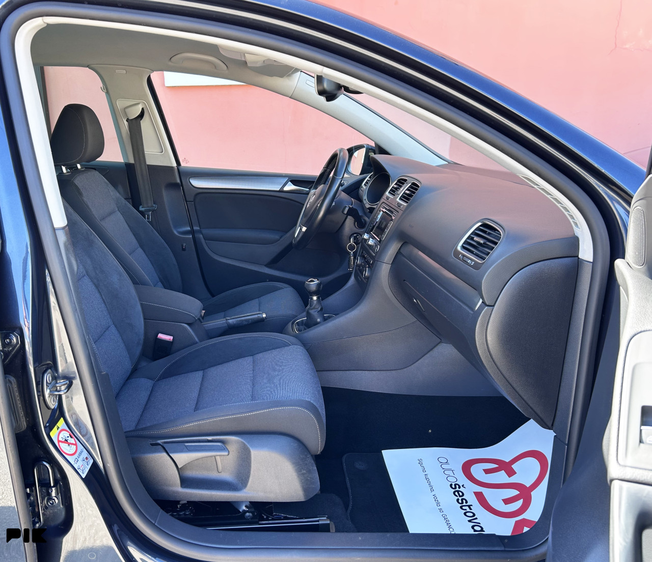 VOLKSWAGEN GOLF 1.6 TDI STYLE