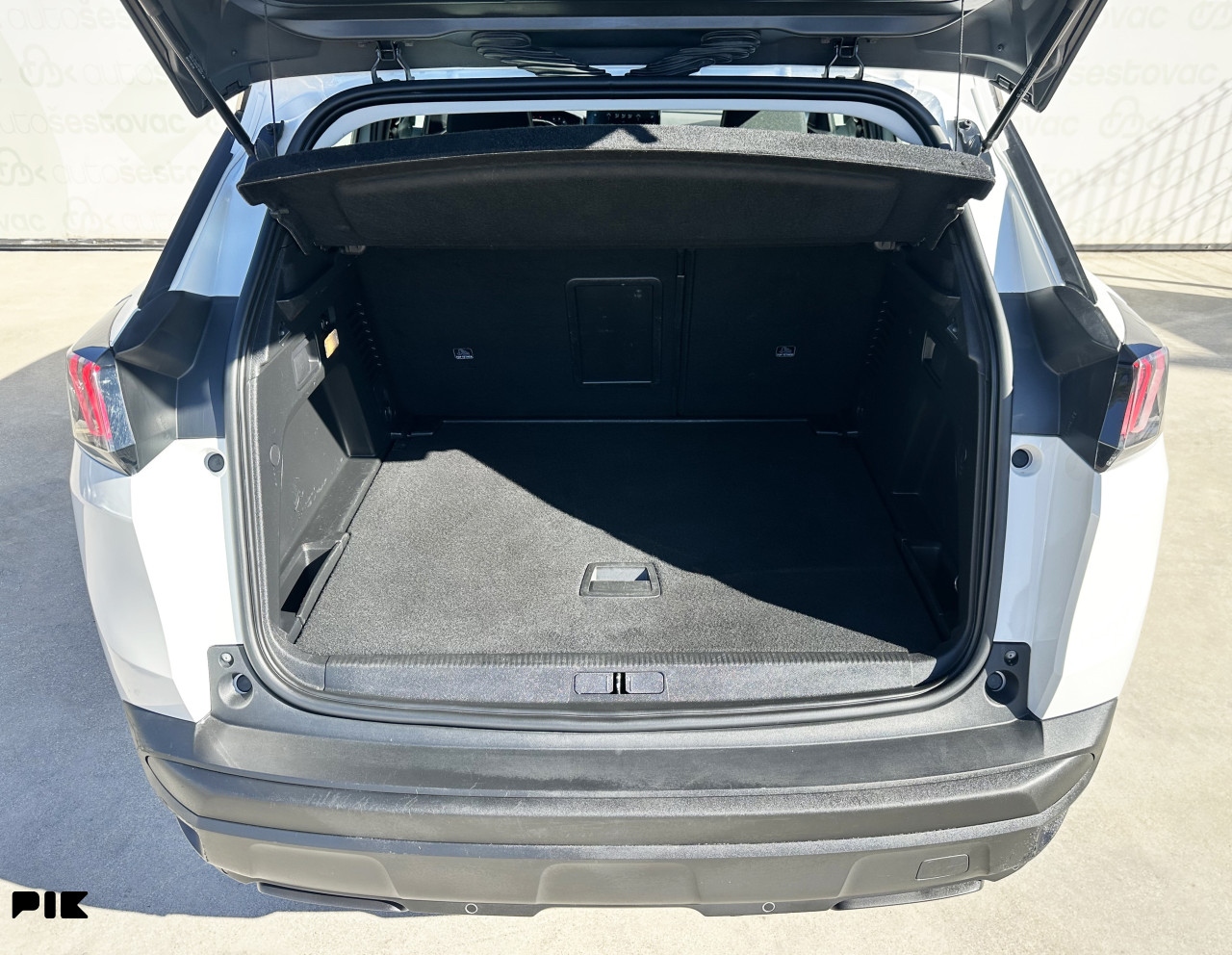PEUGEOT 3008 1.5 HDI 2021
