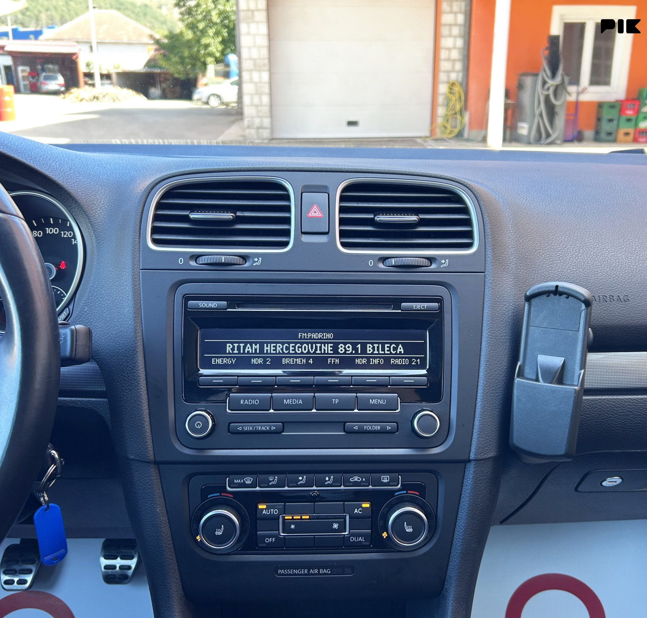 VOLKSWAGEN GOLF 1.6 TDI STYLE
