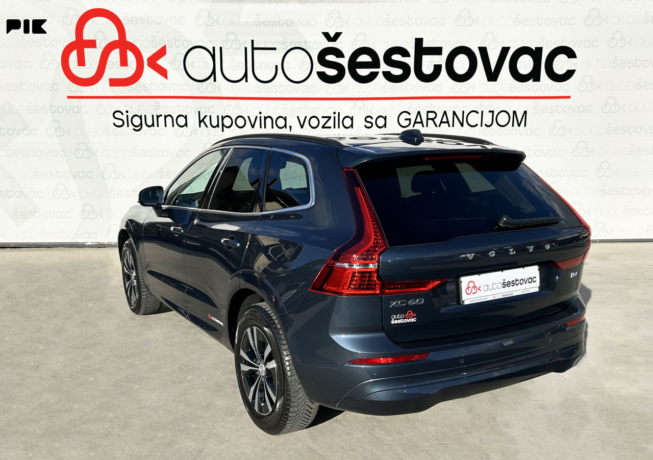 VOLVO XC60 2.0 B4 MOMENTUM PRO AUTOMATIK 2022
