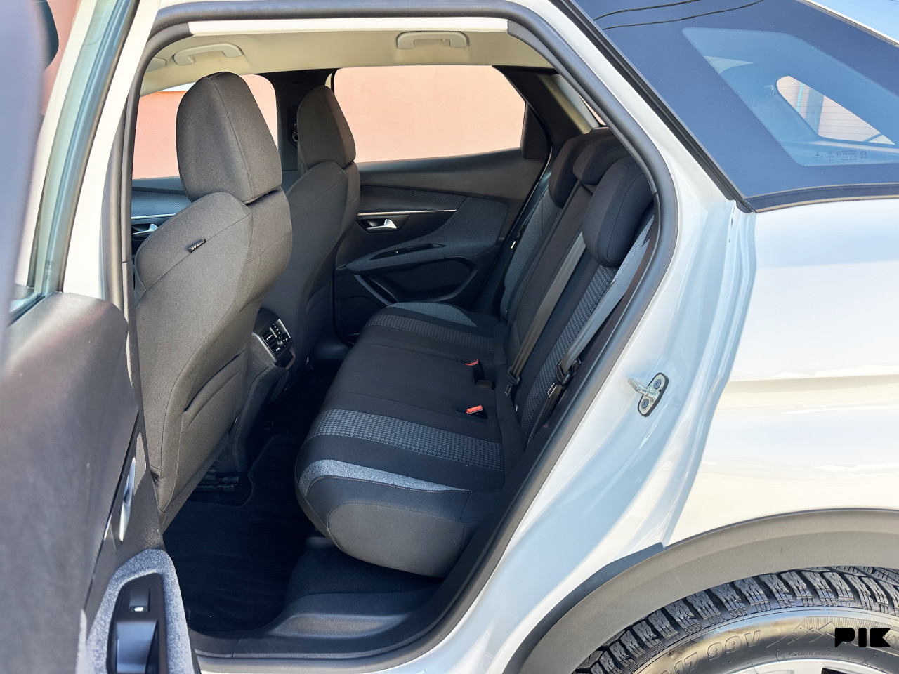 PEUGEOT 3008 1.5 HDI 2021