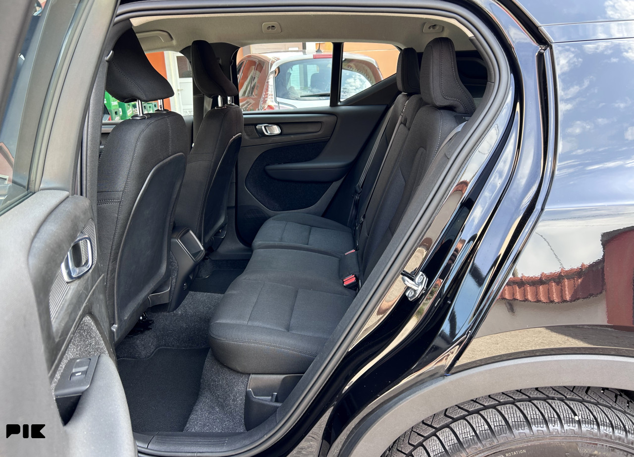 VOLVO XC40 D3 BUSINESS LED VIRTUAL