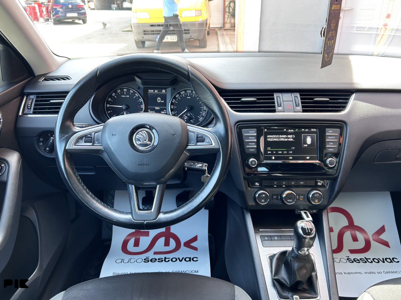 ŠKODA OCTAVIA 1.6 TDI REG. DO 05.2027